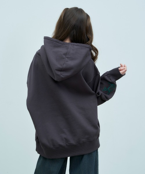 JUST A NOON パーカー JUST A NOON（ジャストアヌーン）の「STONE LOGO HOODIE