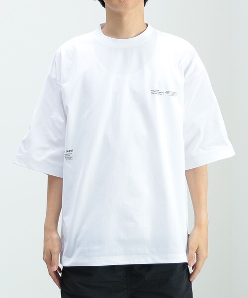 BEAMS HEART(ビームスハート)の「【ユニセックス】テック ショートスリーブ ビッグ Tシャツ(吸水速乾・ストレッチ・水陸両用)(Tシャツ/カットソー・メンズ・ブルー/ホワイト・LARGE/MEDIUM/SMALL)」の9枚目の写真