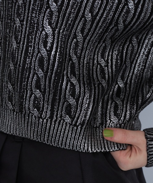 casane（カサネ）の「箔プリントケーブルニット（ニット/セーター・レディース・ブラック/グレー・FREE）」の10枚目の写真