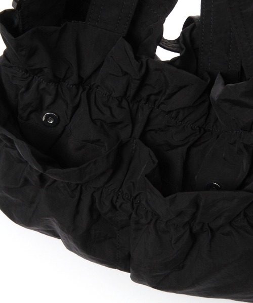 LOWRYS FARM（ローリーズファーム）の「ギャザーポケツキショルダーバック　996847（ショルダーバッグ・レディース・アイボリー/ブラック/グレー・FREE）」の17枚目の写真