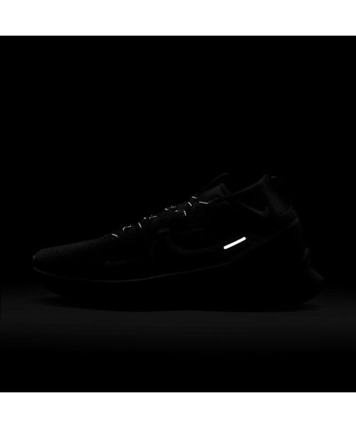 NIKE（ナイキ）の「ナイキ ペガサス トレイル 4 GORE-TEX メンズ 防水 トレイル ランニングシューズ / Nike Pegasus Trail 4 GORE-TEX Men's Waterproof Trail Running Shoes＜22.5-30cm 展開＞（スニーカー・メンズ・ブラック/クリーム/ブラック系その他2・27.5/27/26.5/28/26/25/28.5/25.5/24.5/29/30/29.5/24/22.5/23）」の13枚目の写真