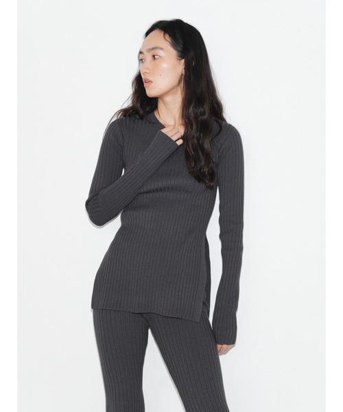 ENCIRCLE(エンサークル)の「【ENCIRCLE/エンサークル】Rib knit top/リブニットトップス(ニット/セーター・レディース・チャコールグレー/パープル/ベージュ・FREE)」の17枚目の写真