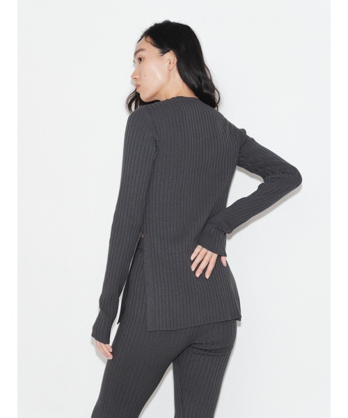 ENCIRCLE(エンサークル)の「【ENCIRCLE/エンサークル】Rib knit top/リブニットトップス(ニット/セーター・レディース・チャコールグレー/パープル/ベージュ・FREE)」の18枚目の写真