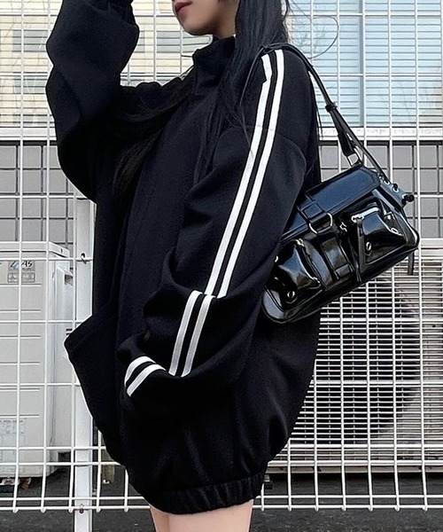 【boohoo】ダブル ポケット ショルダー バッグ 2色 ☆boohoo☆ 使い勝手抜群!! ダブル ポケット ショルダー バッグ