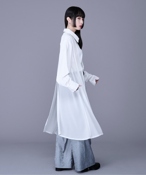 Ellno Loset(エルノロゼット)の「アソートレイヤードロングシャツ(シャツ/ブラウス・メンズ・ブラック/オフホワイト/ブルー系その他/ホワイト系その他/ブラック系その他/ブルー系その他2・MEDIUM/SMALL/LARGE)」の11枚目の写真