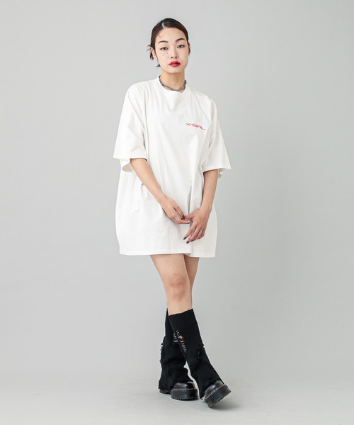 X-girl（エックスガール）の「FAINT PRINTED S/S TEE DRESS（ワンピース・レディース・ブラック/ホワイト/ベージュ・S/M）」の19枚目の写真
