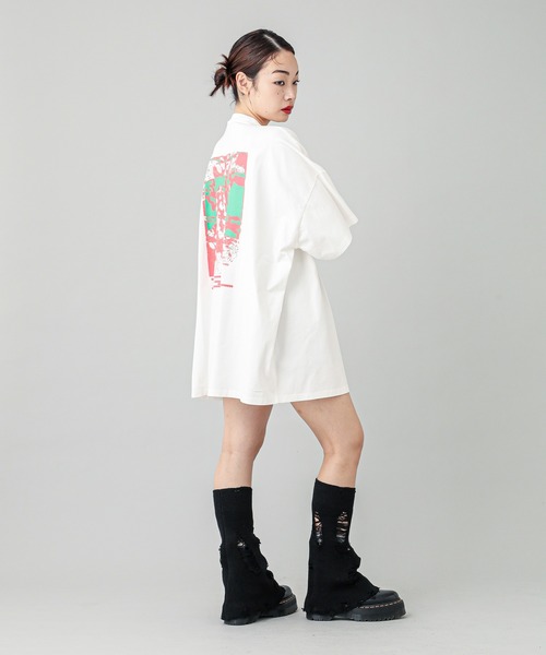 X-girl（エックスガール）の「FAINT PRINTED S/S TEE DRESS（ワンピース・レディース・ブラック/ホワイト/ベージュ・S/M）」の21枚目の写真