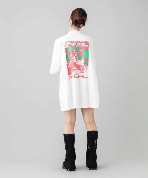 X-girl（エックスガール）の「FAINT PRINTED S/S TEE DRESS（ワンピース・レディース・ブラック/ホワイト/ベージュ・S/M）」の22枚目の写真