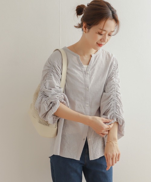 URBAN RESEARCH DOORS（アーバンリサーチドアーズ）の「ギャザースリーブブラウス（シャツ/ブラウス・レディース・グレー系その他/アイボリー・MEDIUM）」の18枚目の写真