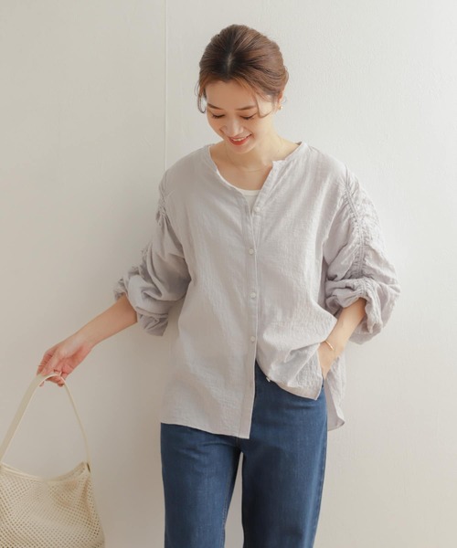 URBAN RESEARCH DOORS（アーバンリサーチドアーズ）の「ギャザースリーブブラウス（シャツ/ブラウス・レディース・グレー系その他/アイボリー・MEDIUM）」の19枚目の写真