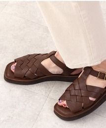 Piedi Nudi（ピエディヌーディ）の「hocco/ﾎｯｺ 編み込みベルト レザーフラットサンダル（サンダル）」