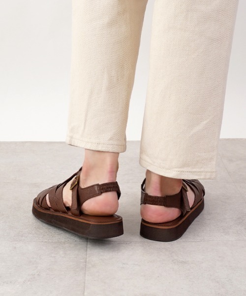 Piedi Nudi(ピエディヌーディ)の「hocco/ホッコ 編み込みベルト レザーフラットサンダル(サンダル・レディース・アイボリー/ダークブラウン/ブラック・22.5cm/24.0cm/23.5cm/23.0cm/24.5cm)」の16枚目の写真