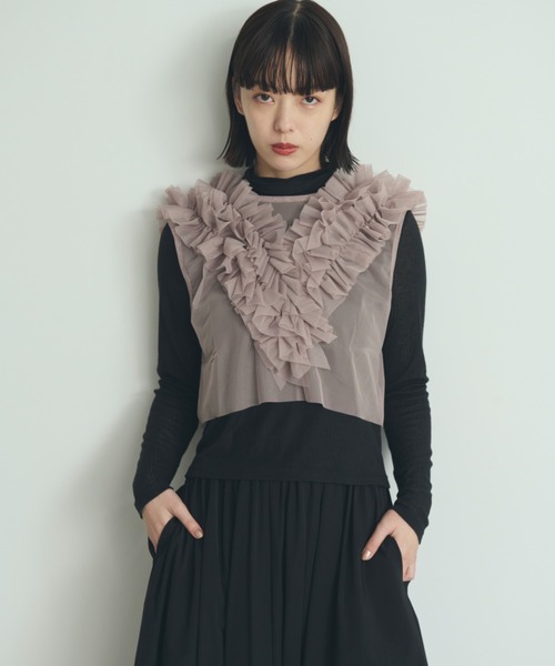 paravion（パラビオン）の「チュールシアーフリルトップス（シャツ/ブラウス・レディース・アイボリー/ブラック/グレイッシュベージュ/グレー・FREE）」の4枚目の写真