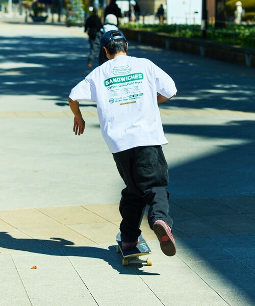 FREAK'S STORE(フリークスストア)の「限定展開 LANDER SANDWICHES×FREAK'S STORE/ランダー 別注 ビッグシルエット バックプリント クルーネックTシャツ(Tシャツ/カットソー・メンズ・チャコールグレー/グリーン/ホワイト/グレー・SMALL/MEDIUM/LARGE/X-LARGE)」の19枚目の写真