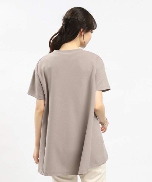 GLOBAL WORK Smile Seed Store（グローバルワーク スマイルシードストア）の「ジョーゼットAラインTシャツ半袖/104985（Tシャツ/カットソー・レディース・ネイビー/グレイッシュベージュ/ブラック・X-LARGE/SMALL/MEDIUM/LARGE）」の15枚目の写真