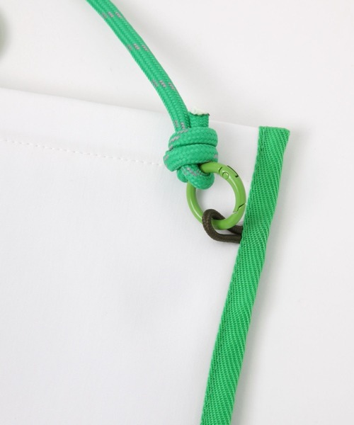 BAYFLOW（ベイフロー）の「[ひんやり長持ち]SOLEILクールポーチ（ポーチ・レディース・ホワイト/シルバー・0）」の4枚目の写真