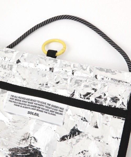 BAYFLOW（ベイフロー）の「[ひんやり長持ち]SOLEILクールポーチ（ポーチ・レディース・ホワイト/シルバー・0）」の5枚目の写真