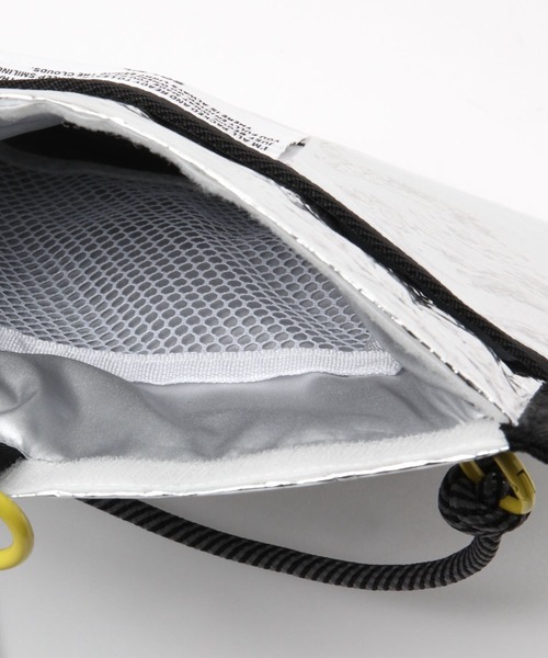 BAYFLOW（ベイフロー）の「[ひんやり長持ち]SOLEILクールポーチ（ポーチ・レディース・ホワイト/シルバー・0）」の8枚目の写真