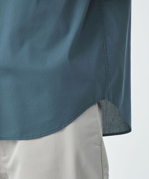 green label relaxing（グリーンレーベルリラクシング）の「コットンシルクボイル ジャストルーズ バンドカラー シャツ（シャツ/ブラウス・メンズ・ロイヤルブルー/ダークグリーン・M/L/S/XL）」の4枚目の写真