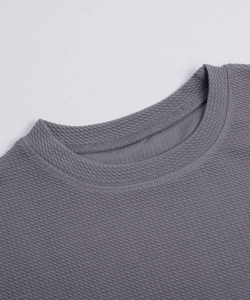 La-gemme(ラジェム)の「エンボスペプラムトップス(シャツ/ブラウス・レディース・ホワイト/グレー/ブラック・M/L)」の9枚目の写真