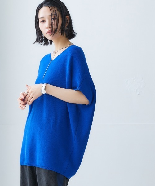 Soiunique（スワユニーク）の「ゆったりサイズVネックコクーンニット ［Soiunique］（ニット/セーター・レディース・イエロー系/ブラック/ブルー・LL/M/L）」の15枚目の写真