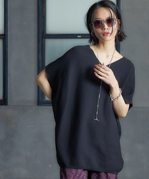 Soiunique（スワユニーク）の「ゆったりサイズVネックコクーンニット ［Soiunique］（ニット/セーター・レディース・イエロー系/ブラック/ブルー・LL/M/L）」の9枚目の写真