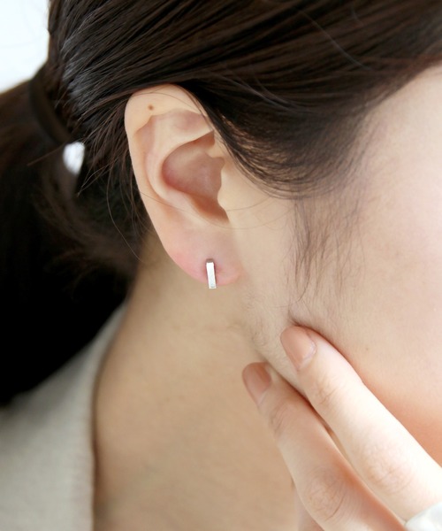 abaskdesign(アバスクデザイン)の「金属アレルギー対応 ロッドスモールステンレスピアス(ピアス(両耳用)・レディース・シルバー/ゴールド・FREE)」の5枚目の写真