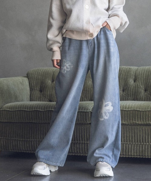 repipi armario（レピピ アルマリオ）の「ホックデニムワイドパンツ（デニムパンツ・キッズ・ブルー系その他/ブラック/ライトブルー/ブルー系その他2/ブルー系その他3/ブラック系その他/グレー系その他・SMALL/MEDIUM/LARGE）」の6枚目の写真