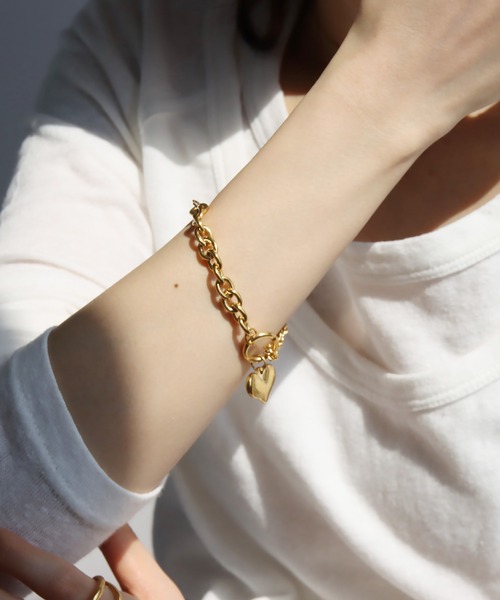 abaskdesign（アバスクデザイン）の「金属アレルギー対応 ハートチャームダブルチェーンステンレスブレスレット（ブレスレット・レディース・ゴールド/シルバー・FREE）」の11枚目の写真