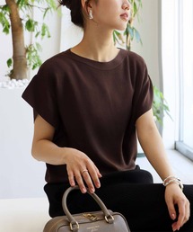 ラッフルスリーブニット