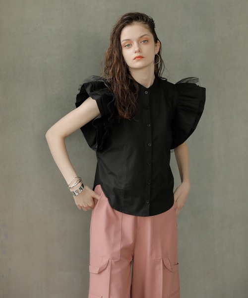 MIELI INVARIANT(ミエリインヴァリアント)の「Petal Sleeve Blouse(シャツ/ブラウス・レディース・ホワイト/ブラック・FREE)」の4枚目の写真
