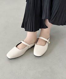 CLEA（クレア）の「レトロストラップフラットミュール（パンプス）」