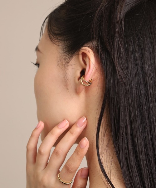 LHME（エルエイチエムイー）の「【WEB限定】“Moment”ハートダブルイヤーカフ/サージカルステンレス（金属アレルギー対応）【LHME / エルエイチエムイー】（イヤーカフ・レディース・ゴールド/シルバー・ONE SIZE）」の8枚目の写真