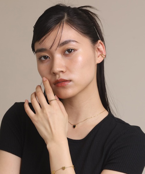 LHME（エルエイチエムイー）の「【WEB限定】“Moment”ハートダブルイヤーカフ/サージカルステンレス（金属アレルギー対応）【LHME / エルエイチエムイー】（イヤーカフ・レディース・ゴールド/シルバー・ONE SIZE）」の10枚目の写真