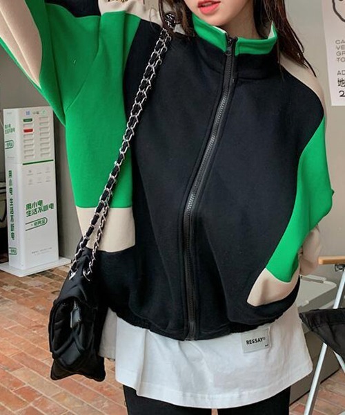 c.u.l（シーユーエル）の「カラーデザイン ボリュームブルゾン culw736（ジャージ・レディース・グリーン・L/M）」の2枚目の写真