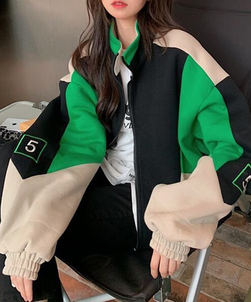 c.u.l（シーユーエル）の「カラーデザイン ボリュームブルゾン culw736（ジャージ・レディース・グリーン・L/M）」の4枚目の写真