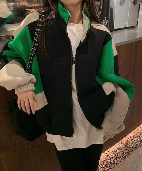 c.u.l（シーユーエル）の「カラーデザイン ボリュームブルゾン culw736（ジャージ・レディース・グリーン・L/M）」の5枚目の写真