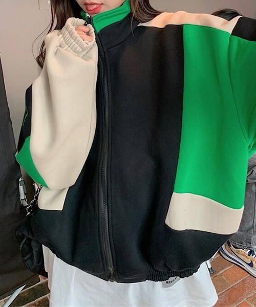 c.u.l（シーユーエル）の「カラーデザイン ボリュームブルゾン culw736（ジャージ・レディース・グリーン・L/M）」の6枚目の写真