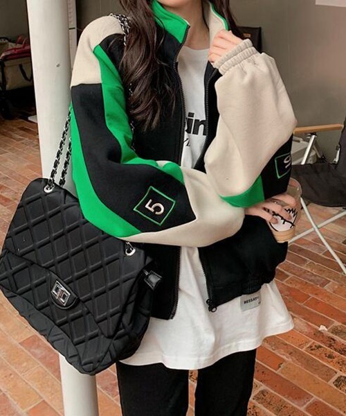 c.u.l（シーユーエル）の「カラーデザイン ボリュームブルゾン culw736（ジャージ・レディース・グリーン・L/M）」の11枚目の写真