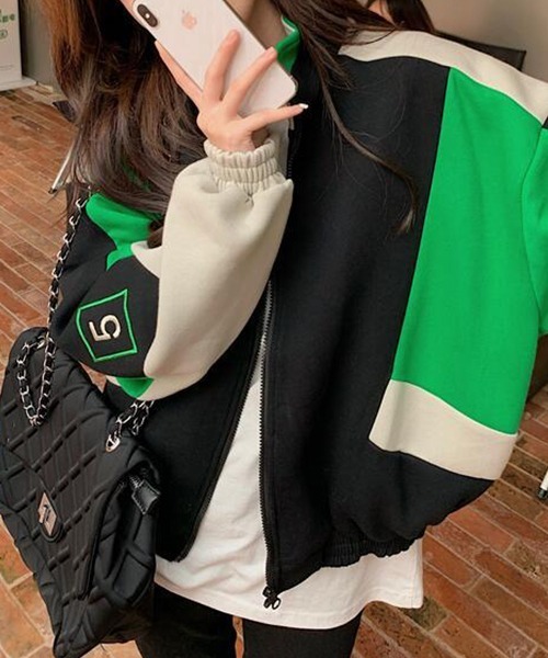 c.u.l（シーユーエル）の「カラーデザイン ボリュームブルゾン culw736（ジャージ・レディース・グリーン・L/M）」の18枚目の写真