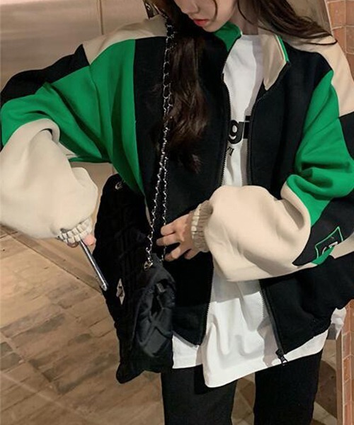 c.u.l（シーユーエル）の「カラーデザイン ボリュームブルゾン culw736（ジャージ・レディース・グリーン・L/M）」の19枚目の写真