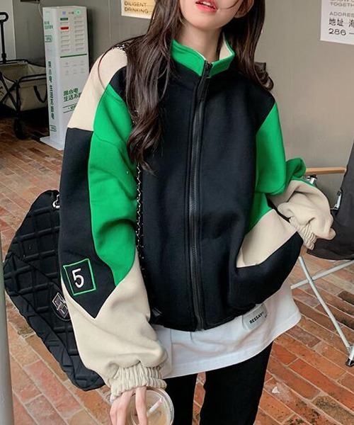 c.u.l（シーユーエル）の「カラーデザイン ボリュームブルゾン culw736（ジャージ・レディース・グリーン・L/M）」の20枚目の写真