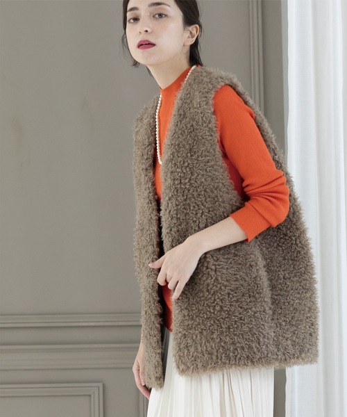 OPAQUE.CLIP（オペークドットクリップ）の「◆カーリーフェイクファーベスト【洗濯機洗い可】（ベスト・レディース・ブラウン系/アイボリー/チャコールグレー・00）」の20枚目の写真