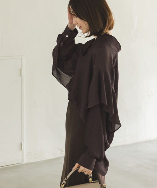 Noble（ノーブル）の「《追加》ドライシフォンラッフルスリーブブラウス（シャツ/ブラウス・レディース・グレー/ホワイト/ブラウン・FREE）」の17枚目の写真