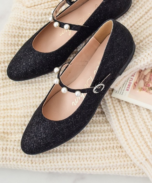 Bridget Birkin(ブリジットバーキン)の「【Bridget Birkin】パールストラップメリージェーンパンプス(541527)(パンプス・レディース・ブラック系その他/ブラック系その他2/ゴールド/ブラック・23/23.5/24/24.5/22.5)」の2枚目の写真