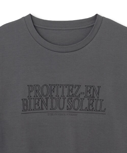 UNFILO（アンフィーロ）の「ロゴ刺繍 Tシャツ（Tシャツ/カットソー・レディース・ホワイト系/グレー系・SMALL/MEDIUM/LARGE）」の7枚目の写真