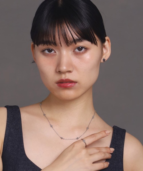 LHME(エルエイチエムイー)の「【WEB限定】“Moment”プチフラワーチェーンネックレス/サージカルステンレス(金属アレルギー対応)【LHME / エルエイチエムイー】(ネックレス・レディース・シルバー/ゴールド・45cm)」の12枚目の写真