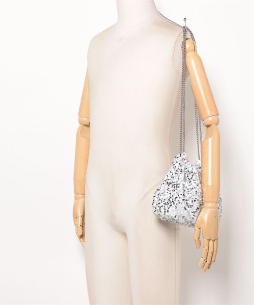 flower(フラワー)の「スパンコールチェーンバッグ(ショルダーバッグ・レディース・シルバー・FREE)」の16枚目の写真