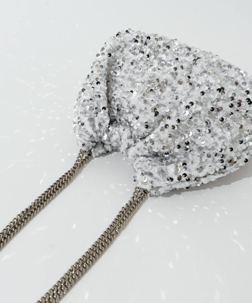 flower(フラワー)の「スパンコールチェーンバッグ(ショルダーバッグ・レディース・シルバー・FREE)」の6枚目の写真