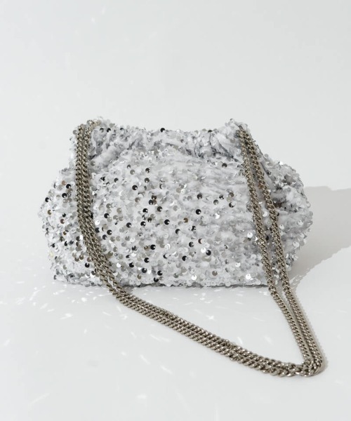 flower(フラワー)の「スパンコールチェーンバッグ(ショルダーバッグ・レディース・シルバー・FREE)」の17枚目の写真
